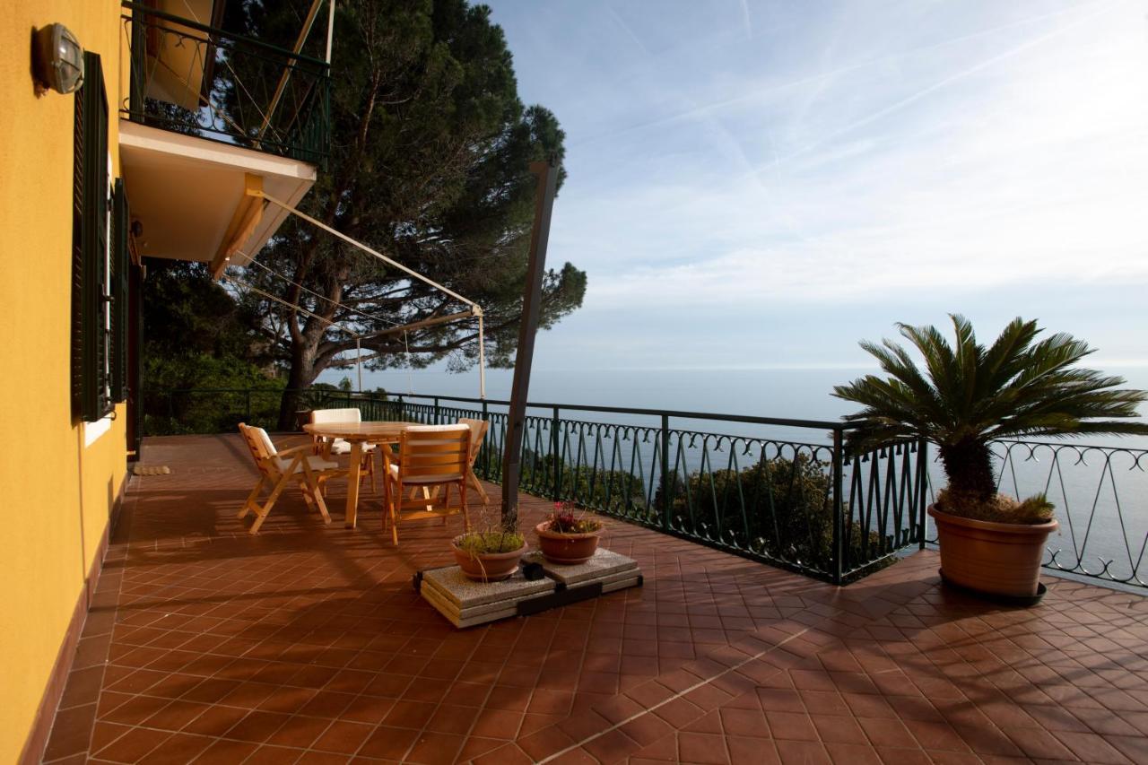 080 - La Villa Storica Il Vigneto 45B, Terrazza Sul Mare - Parcheggio Privato Gratis モネーリア エクステリア 写真