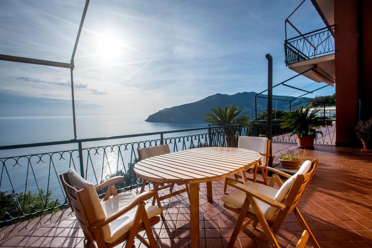 080 - La Villa Storica Il Vigneto 45B, Terrazza Sul Mare - Parcheggio Privato Gratis モネーリア エクステリア 写真