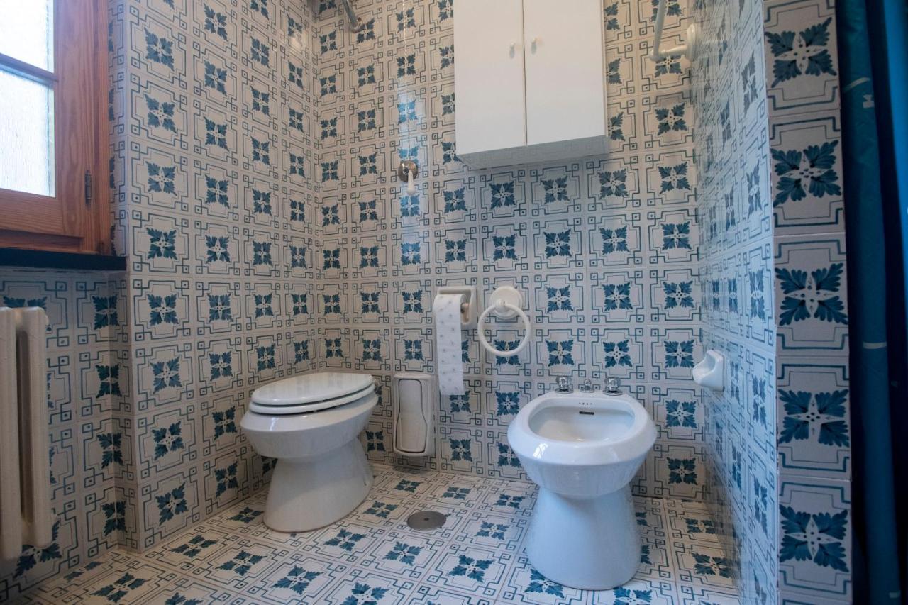 080 - La Villa Storica Il Vigneto 45B, Terrazza Sul Mare - Parcheggio Privato Gratis モネーリア エクステリア 写真