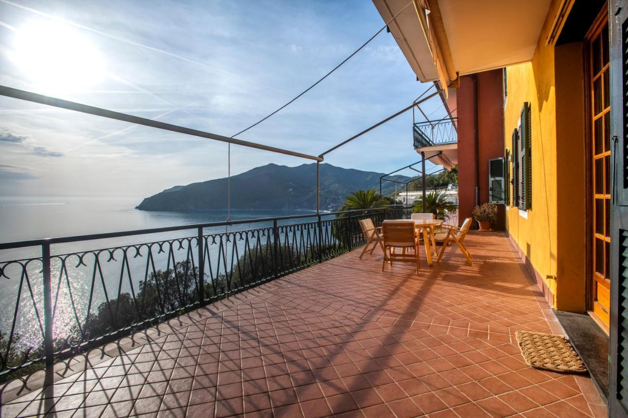 080 - La Villa Storica Il Vigneto 45B, Terrazza Sul Mare - Parcheggio Privato Gratis モネーリア エクステリア 写真