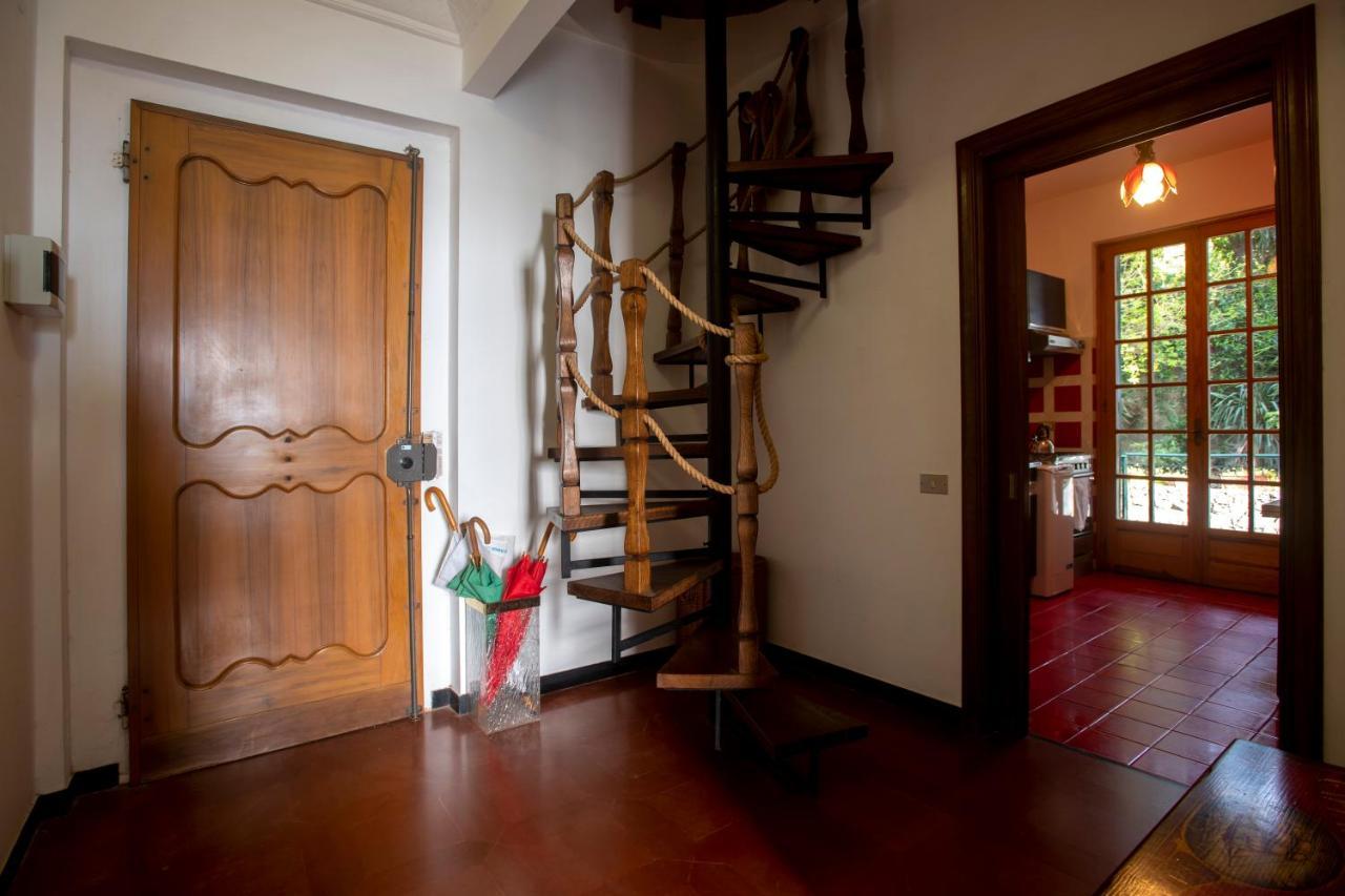 080 - La Villa Storica Il Vigneto 45B, Terrazza Sul Mare - Parcheggio Privato Gratis モネーリア エクステリア 写真