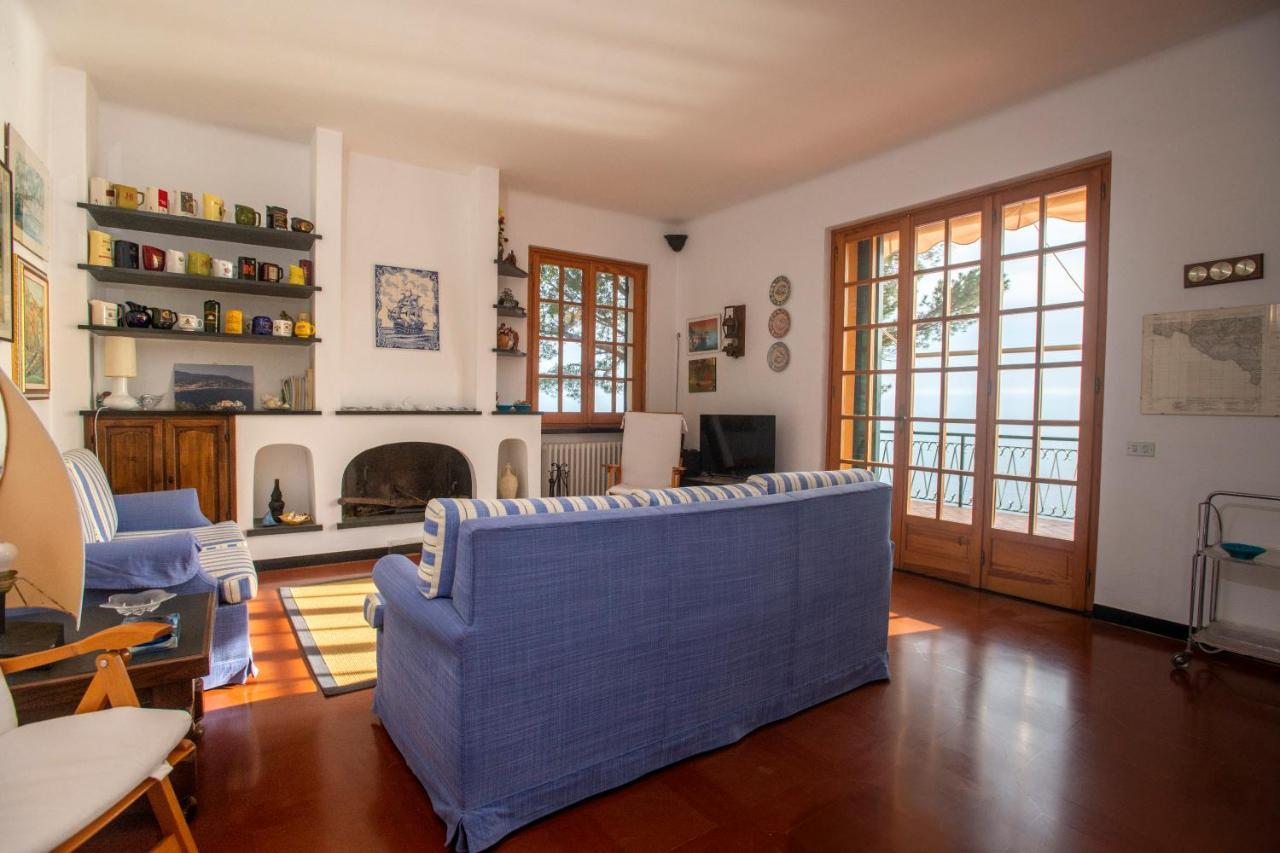080 - La Villa Storica Il Vigneto 45B, Terrazza Sul Mare - Parcheggio Privato Gratis モネーリア エクステリア 写真